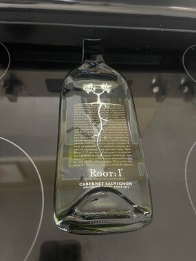 Root:1 Cabernet Sauvignon Flattened Bottle Spoon Rest - Green Glass